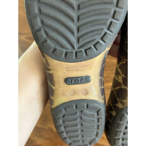 Crocs Carlisa Giraffe Print Slip on Flats Lightweight Sz 7 Animal Print - Picture 6 of 7